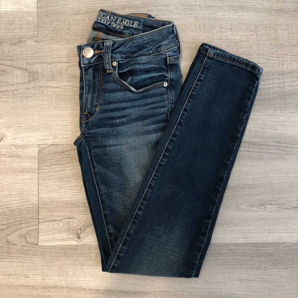American eagle dark wash skinny jeans